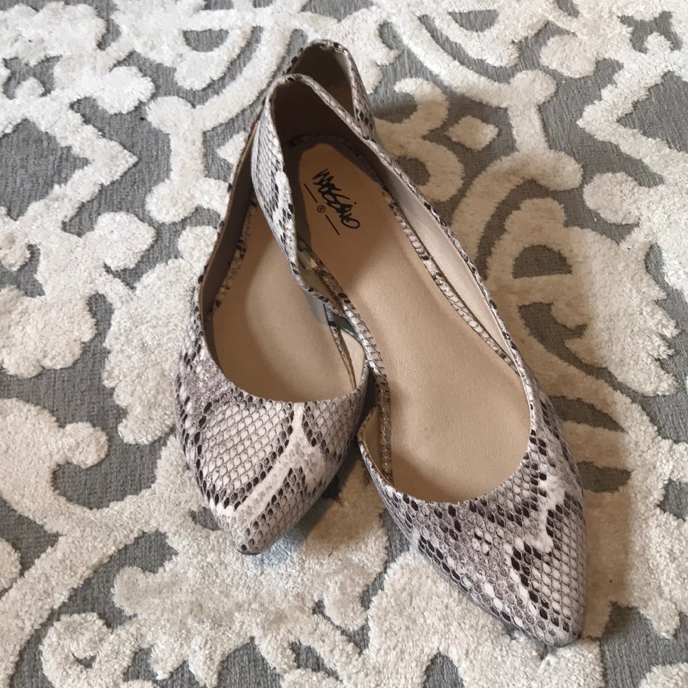 Snake print flats